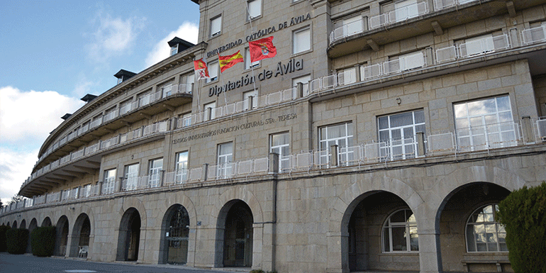 Asefarma firma un convenio con la Universidad Católica de Ávila